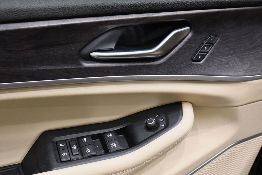 Used 2021 Jeep Grand Cherokee L Limited image 20