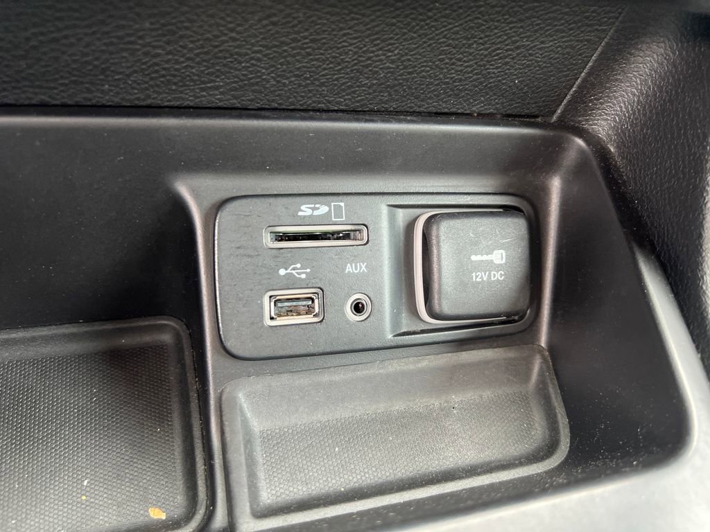 Used 2018 Jeep Cherokee Limited FWD image 22