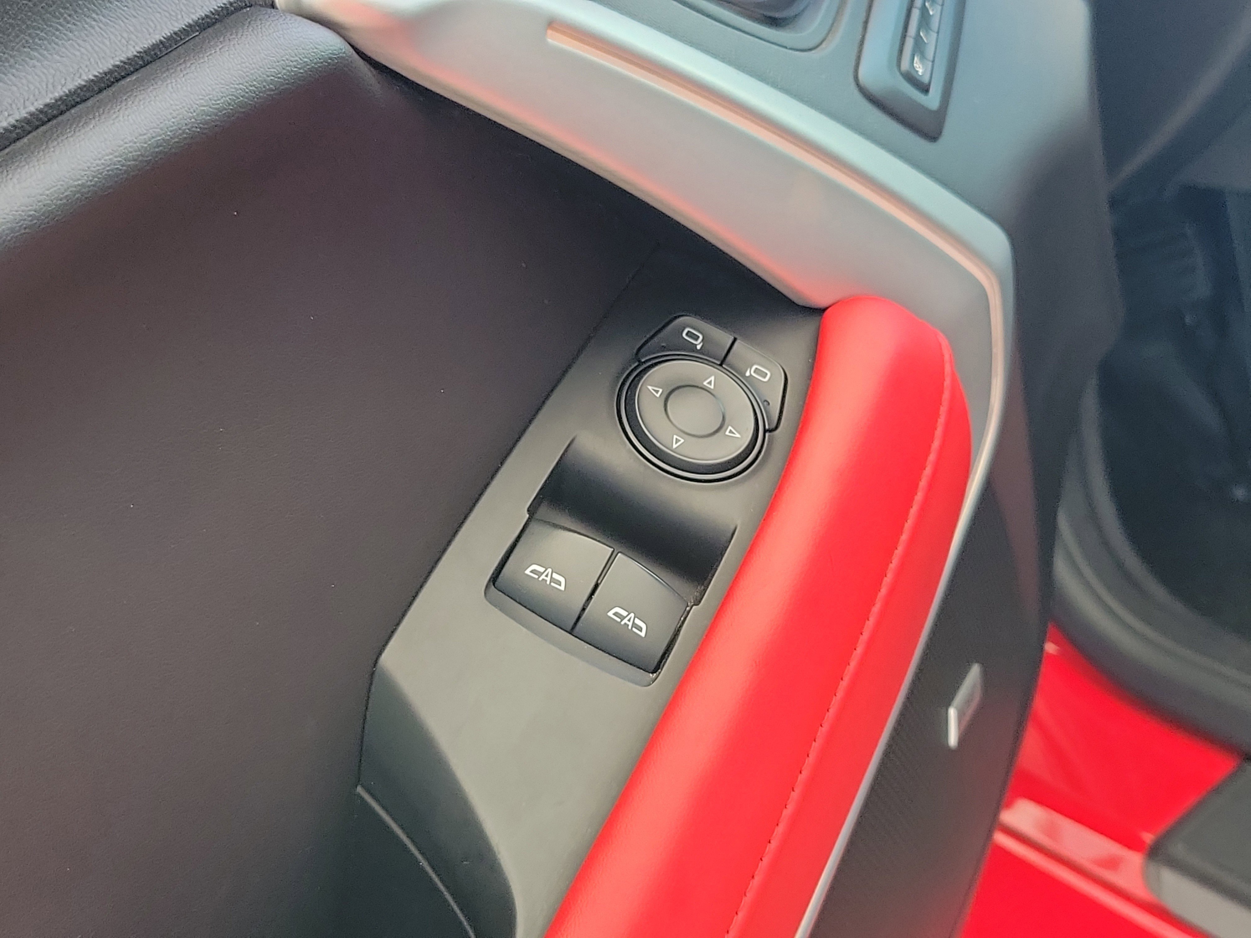 Used 2019 Chevrolet Camaro SS image 11