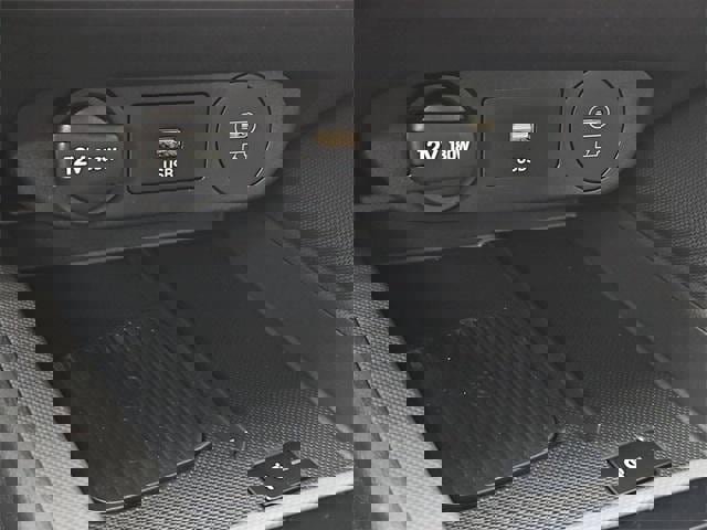 New 2025 Hyundai Elantra SEL image 17