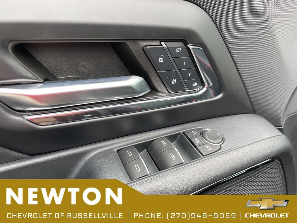 New 2024 Chevrolet Silverado EV RST AWD/4WD image 12