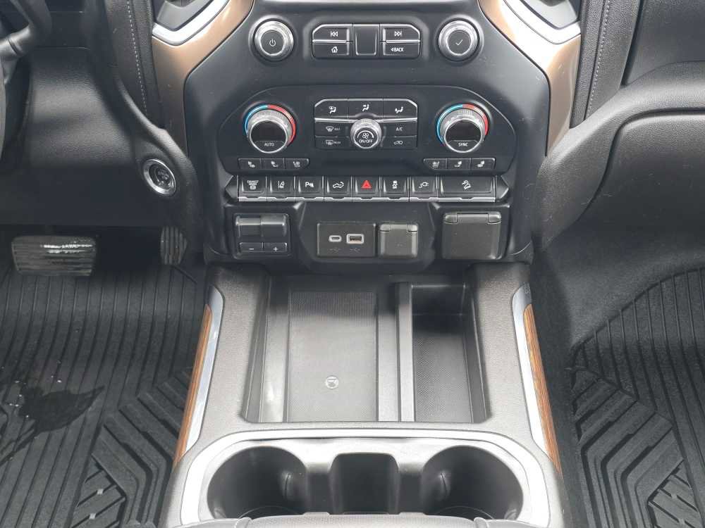 Used 2020 Chevrolet Silverado 2500 High Country w/ Z71 Off-Road Package image 12