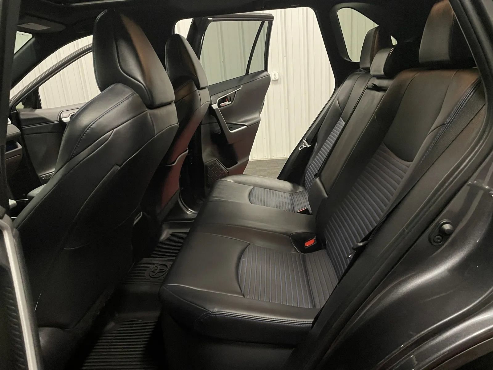 Used 2020 Toyota RAV4 XSE w/ XSE Grade Weather Package image 44