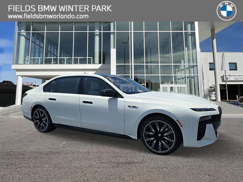 New 2025 BMW i7 M70 w/ Executive Package