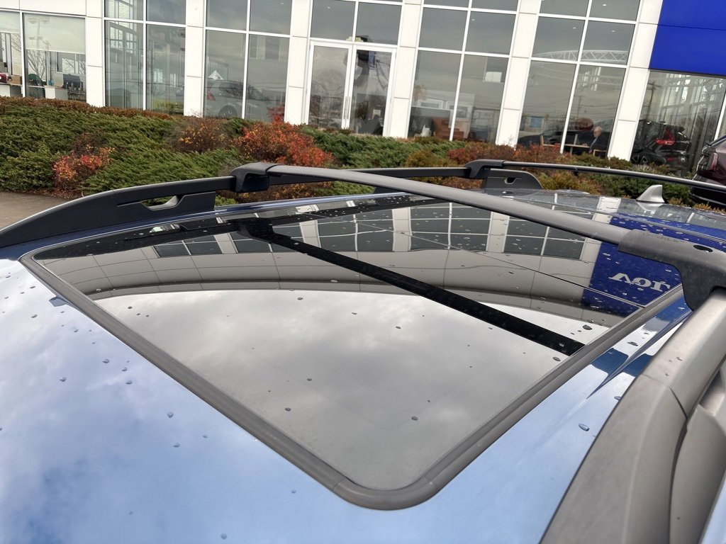 Used 2022 Subaru Ascent Limited w/ Technology Package image 12