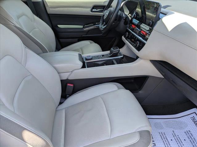 Used 2022 Nissan Pathfinder SL w/ SL Black Package AWD/4WD image 20