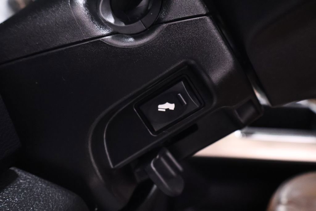 Used 2015 RAM 3500 Laramie Longhorn AWD/4WD image 26