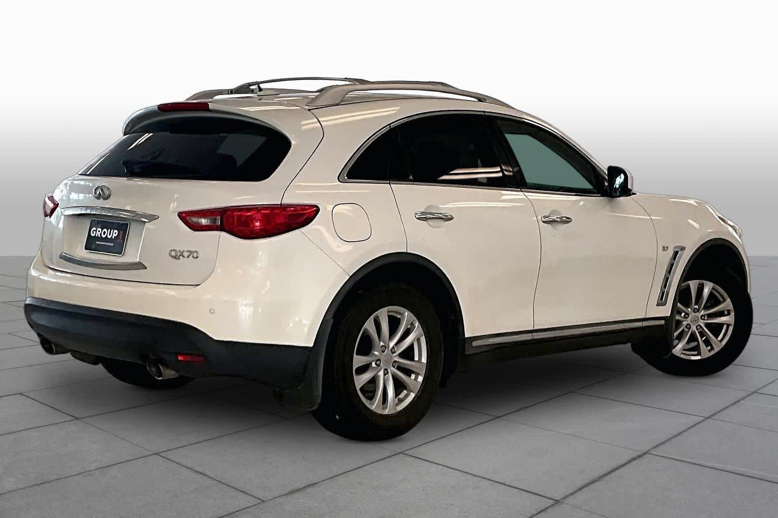 Used 2014 INFINITI QX70 AWD w/ Premium Package image 11