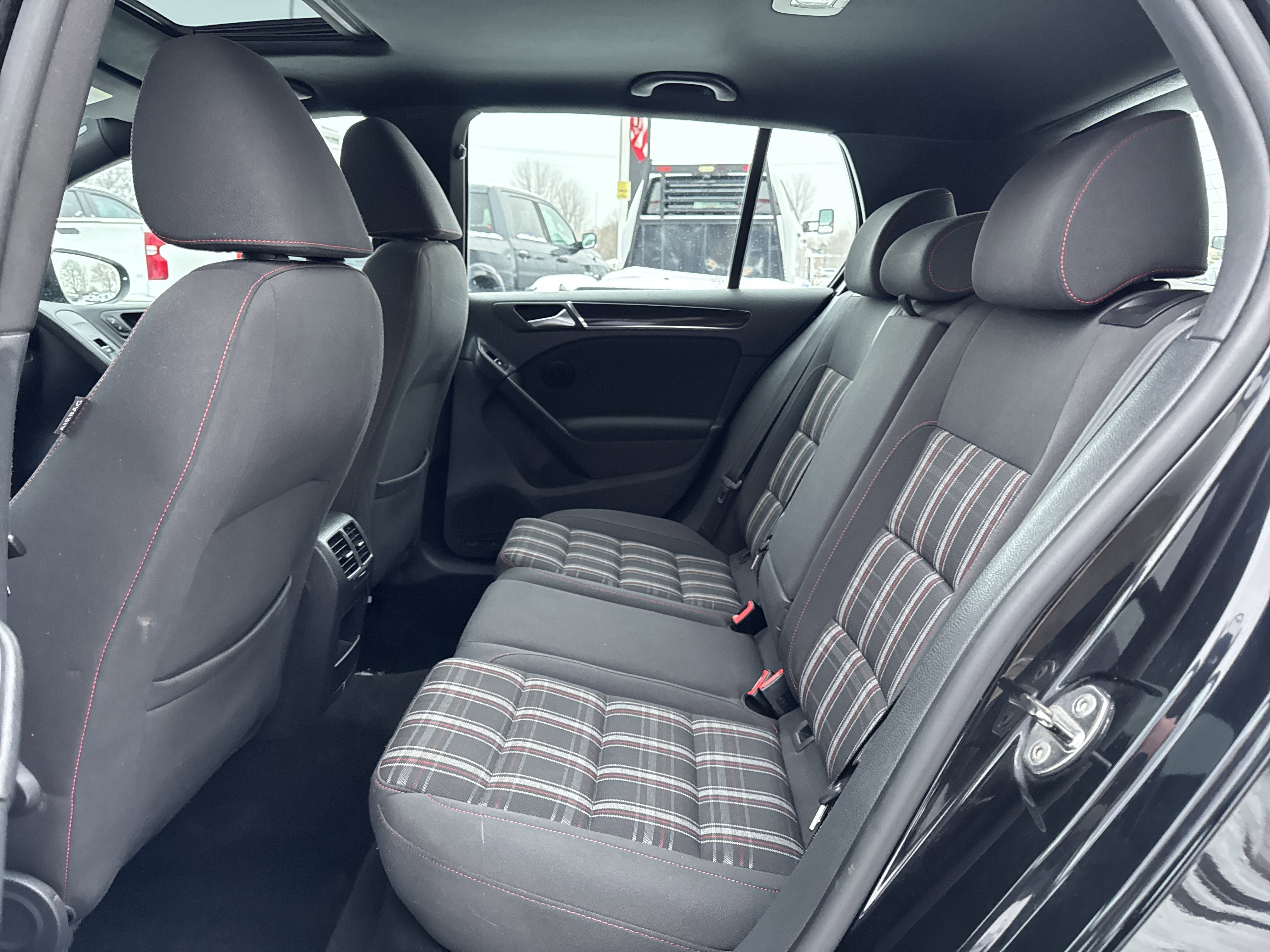 Used 2012 Volkswagen GTI 4-Door image 30