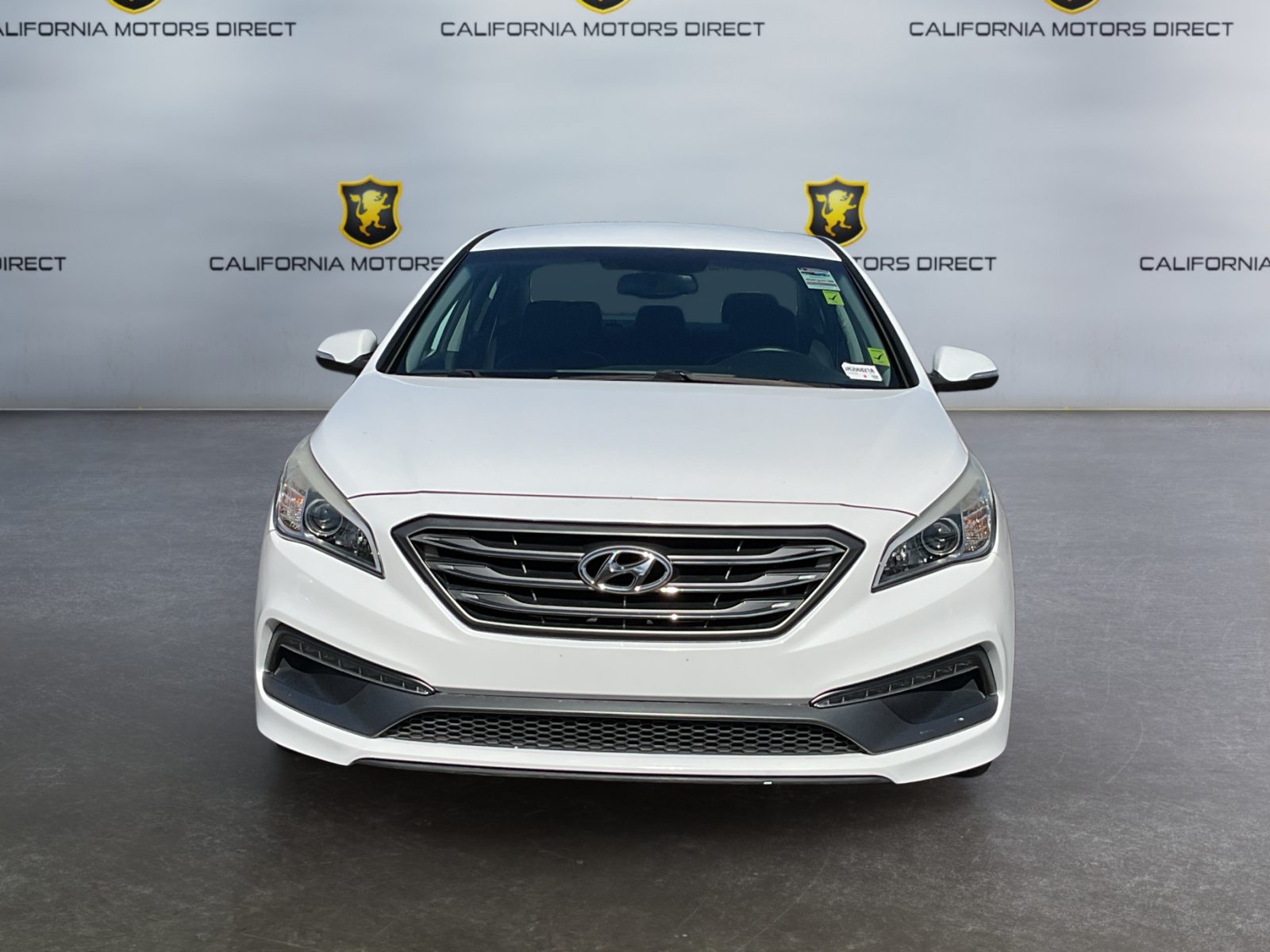 Used 2016 Hyundai Sonata Sport w/ Option Group 02 FWD image 2