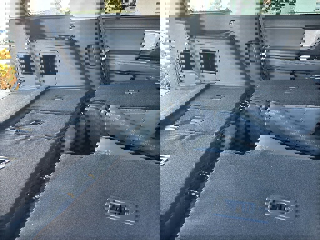 New 2026 Ford Expedition Active image 37