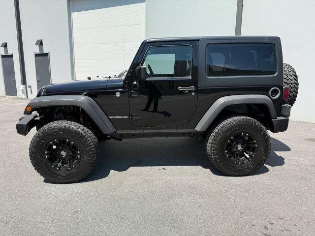 Used 2015 Jeep Wrangler Sport AWD/4WD image 3
