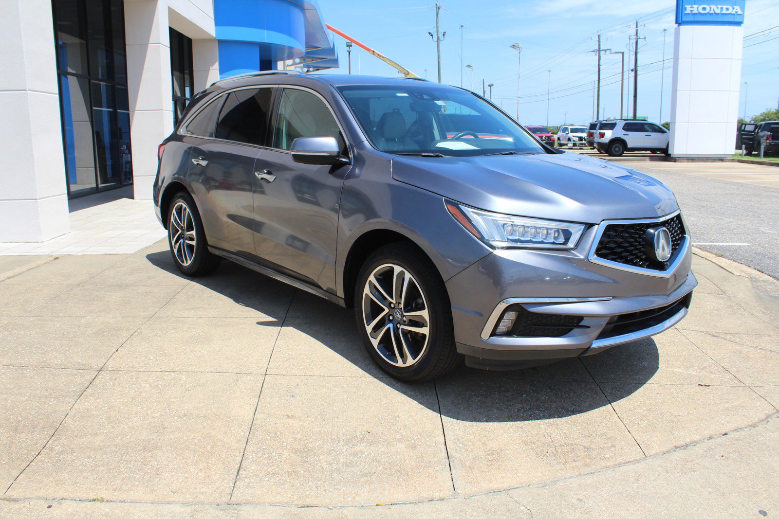 Used 2017 Acura MDX w/ Advance Package AWD/4WD video 1