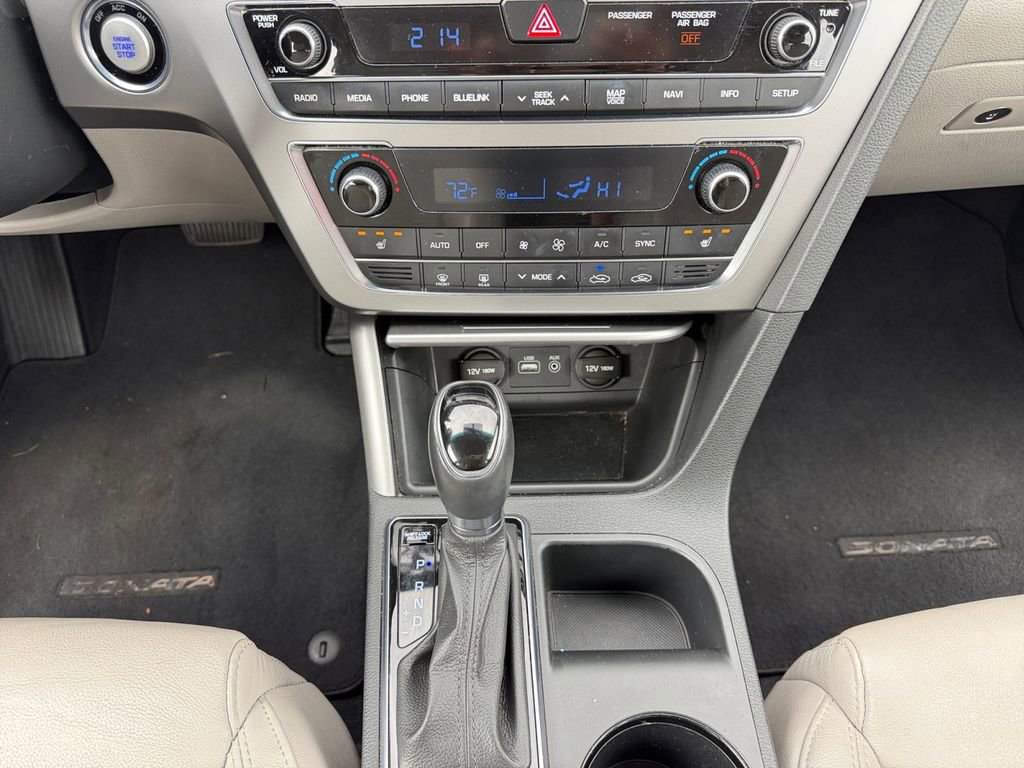 Used 2015 Hyundai Sonata Sport w/ Option Group 04 FWD image 11