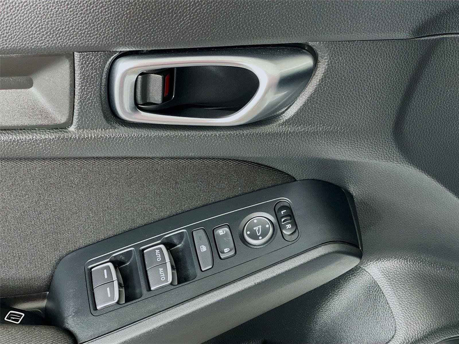 Used 2025 Honda Civic Sport image 21