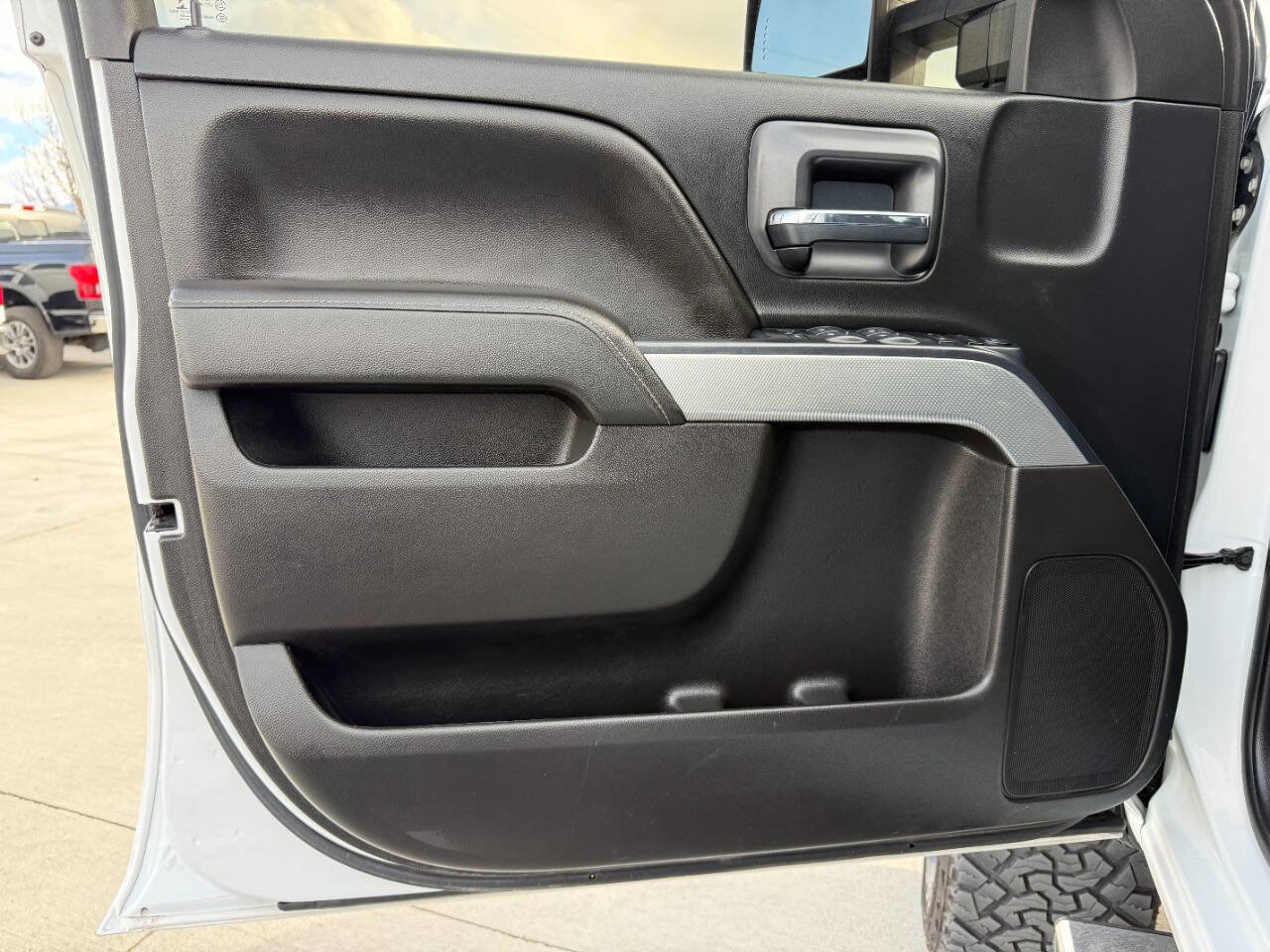 Used 2018 Chevrolet Silverado 2500 LT w/ LT Convenience Package image 34