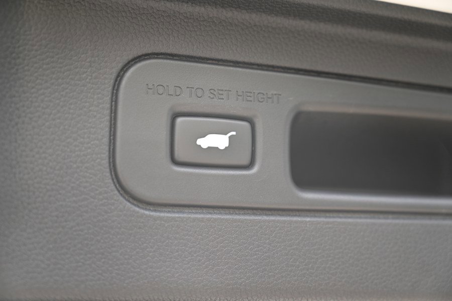 Used 2025 Honda Pilot EX-L image 18