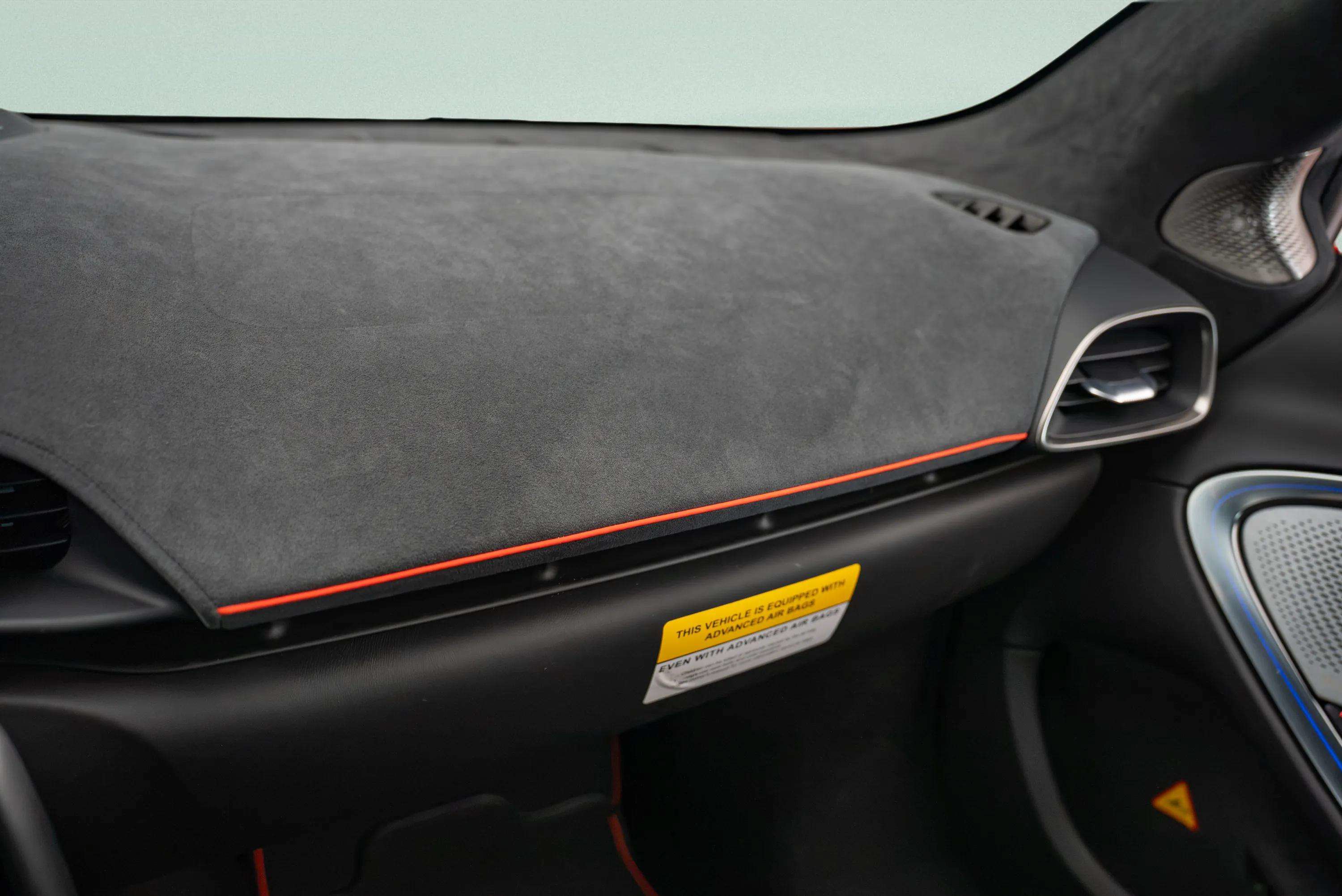 Used 2023 McLaren Artura RWD image 33