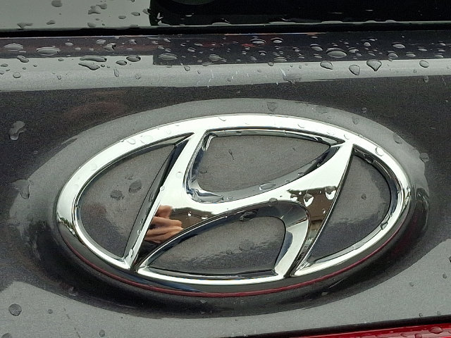 Certified 2023 Hyundai Santa Fe SEL Premium AWD/4WD image 29