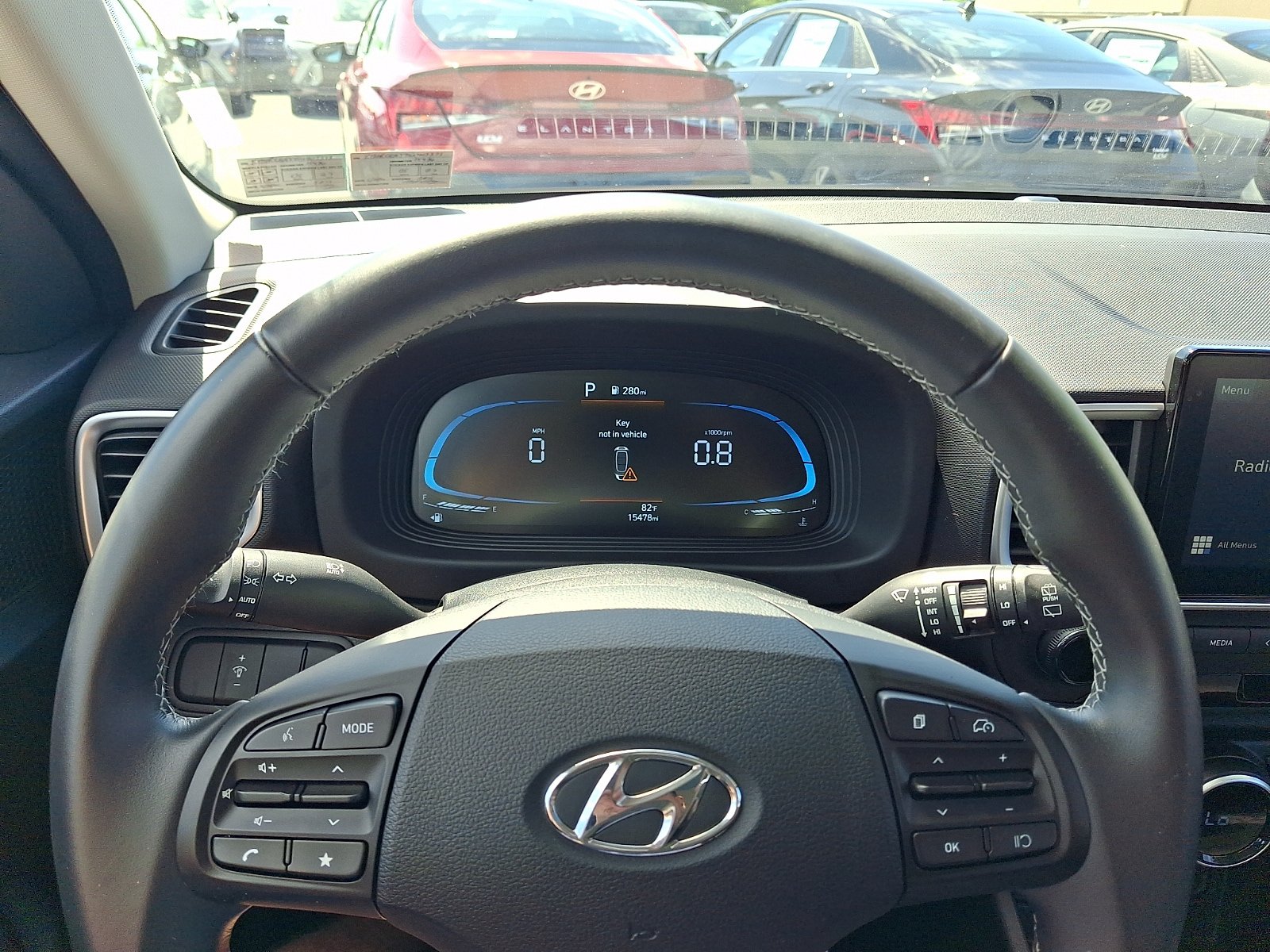 Certified 2025 Hyundai Venue SEL FWD image 20
