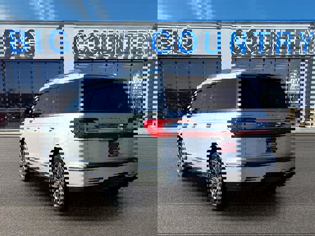 Used 2018 Lincoln Navigator Black Label image 2