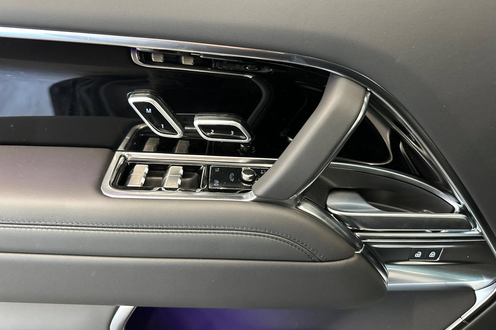 New 2027 Land Rover Range Rover SE AWD/4WD image 51