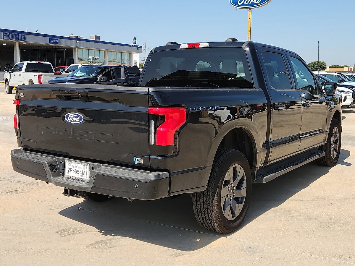 New 2025 Ford F150 Lightning Flash image 3