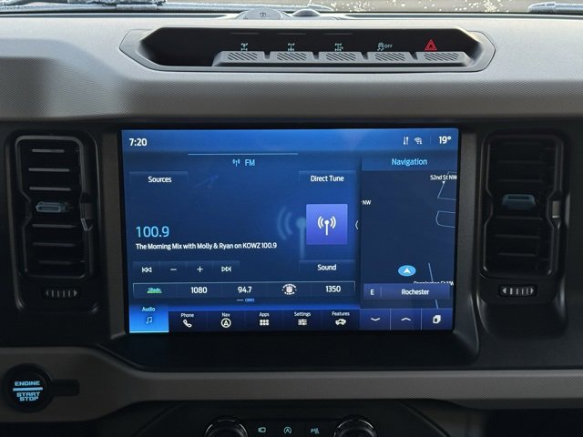 Used 2023 Ford Bronco Wildtrak image 3