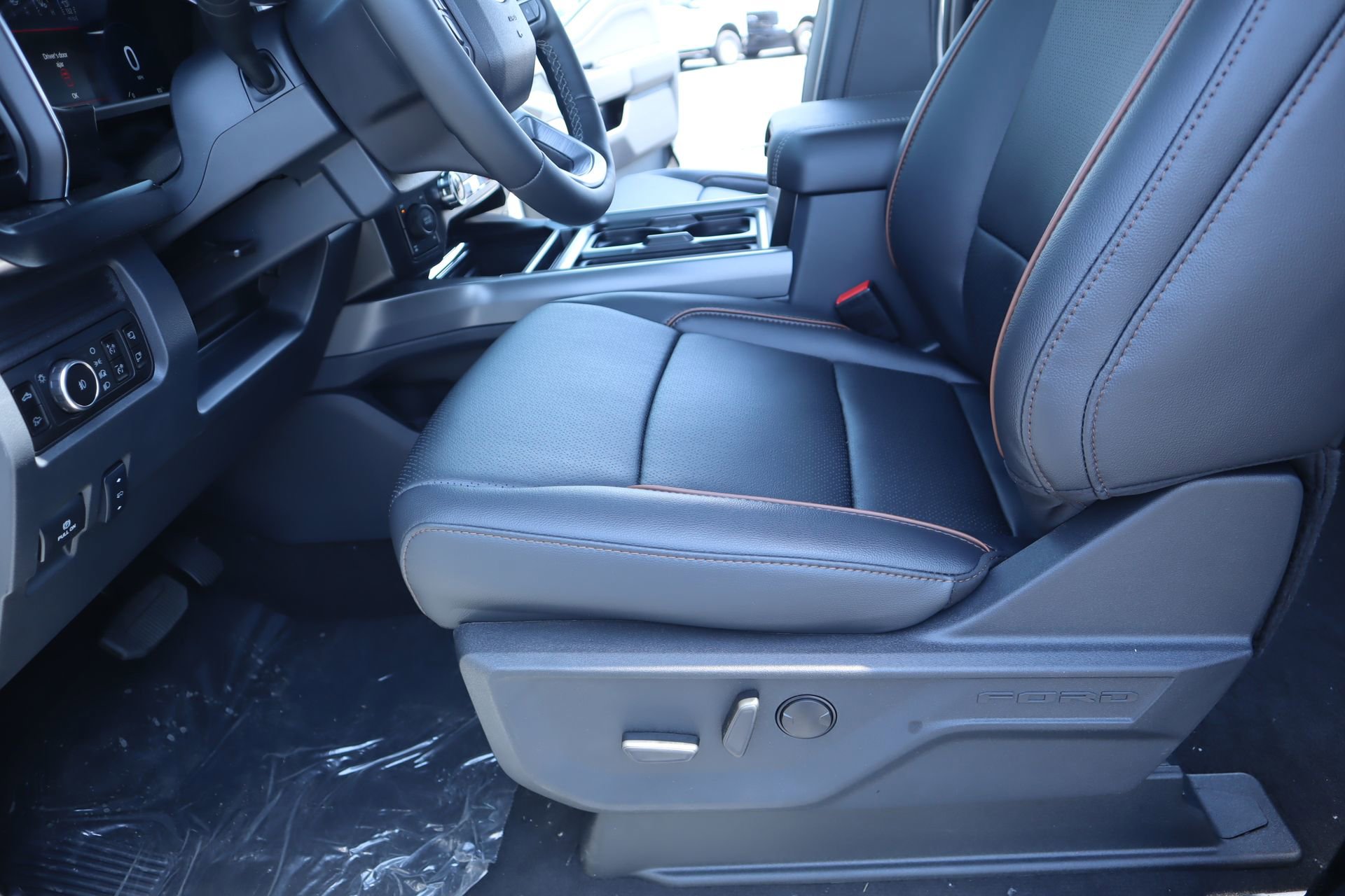 New 2026 Ford F250 Lariat AWD/4WD image 13