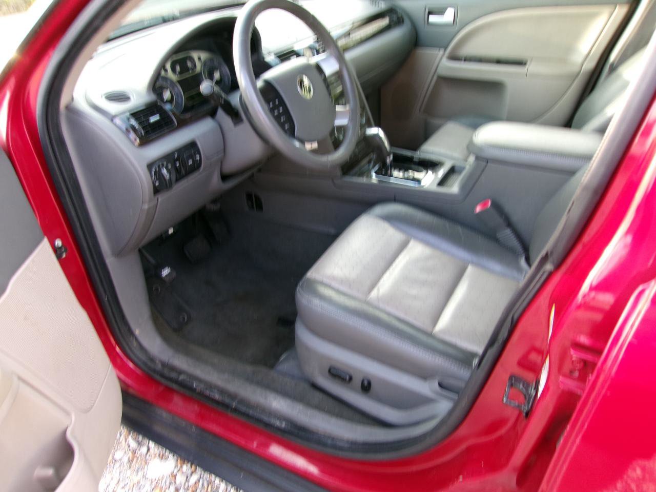 Used 2009 Mercury Sable Premier image 11