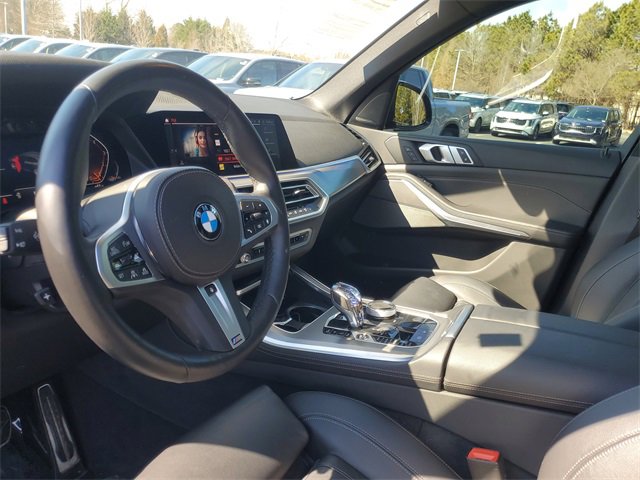 Used 2019 BMW X5 xDrive50i w/ M Sport Package image 12