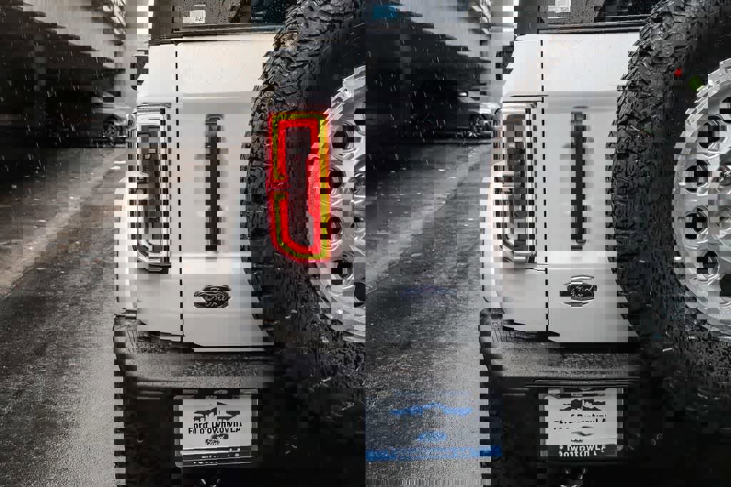 New 2025 Ford Bronco Badlands image 7