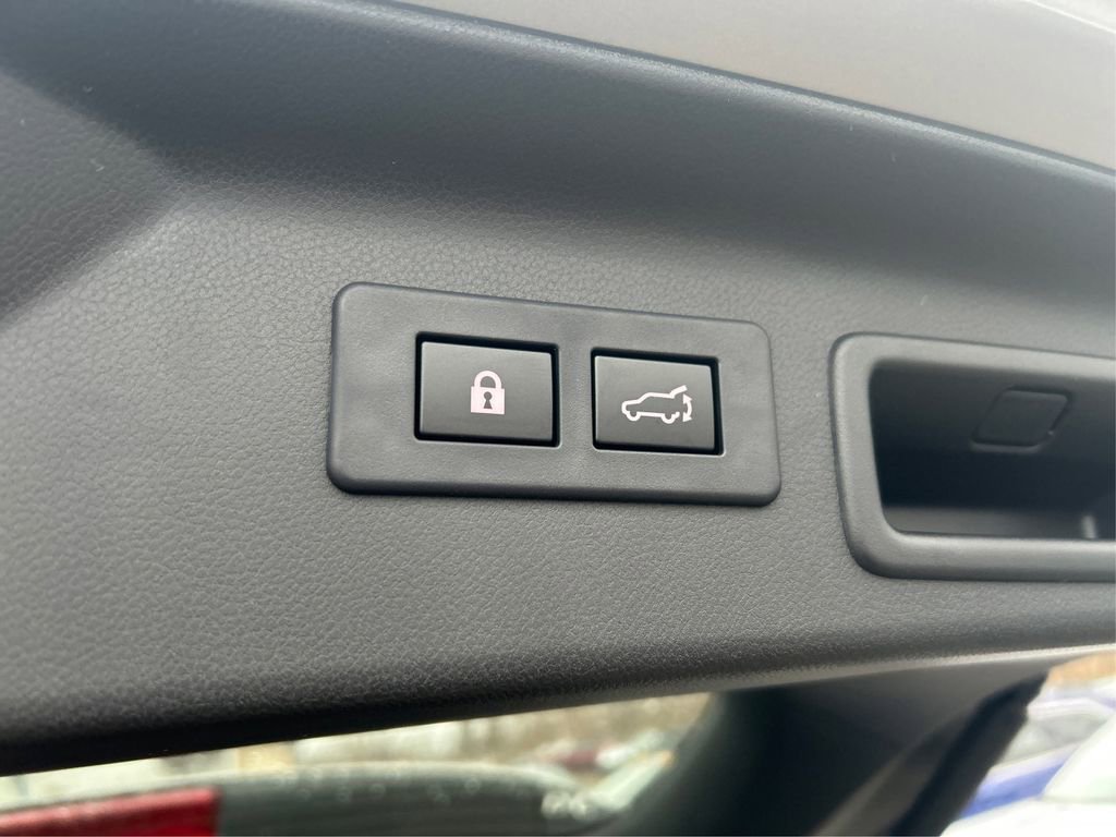 New 2025 Subaru Forester Premium image 15