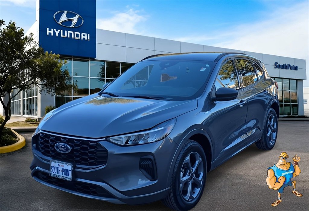 Used 2023 Ford Escape ST-Line w/ Tech Pack #1 video 1