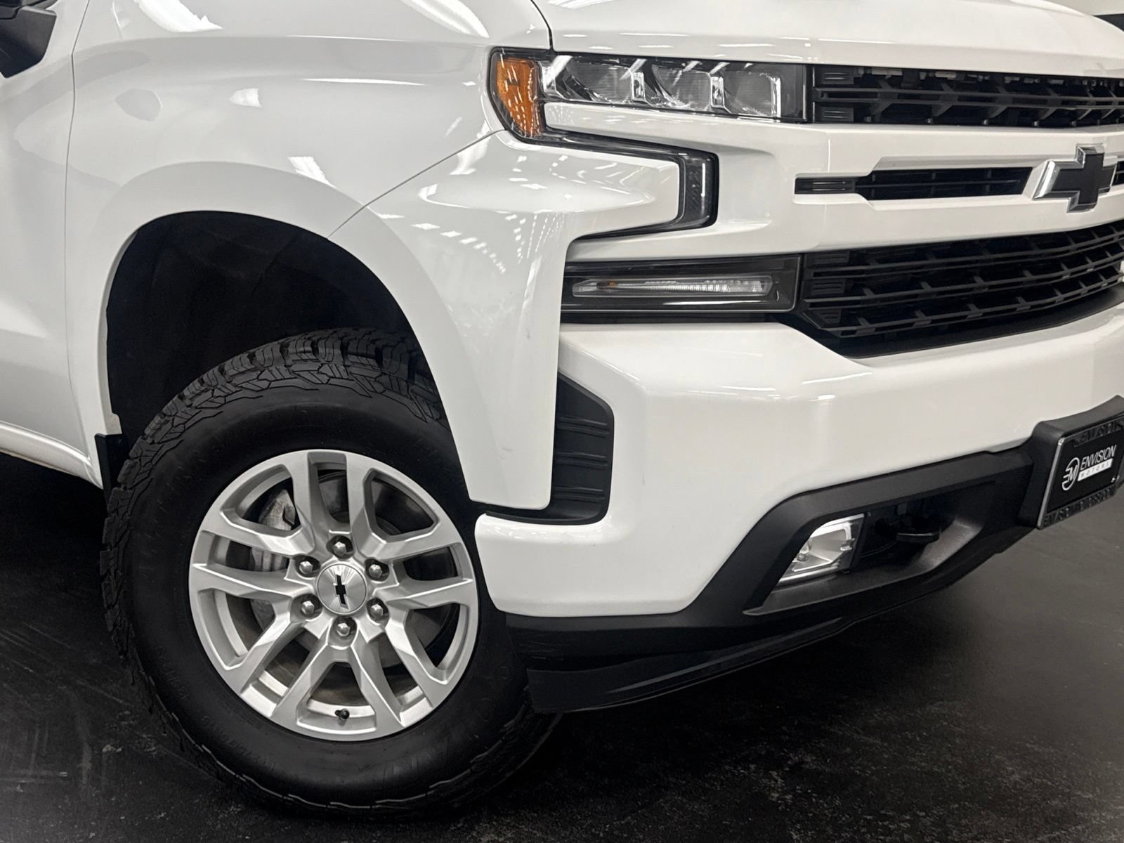 Used 2022 Chevrolet Silverado 1500 RST w/ Convenience Package II AWD/4WD image 4