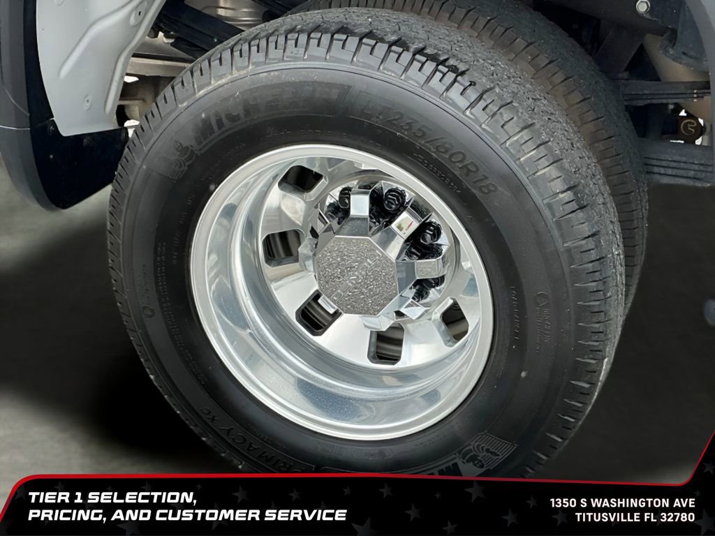 Used 2024 GMC Sierra 3500 Denali Ultimate AWD/4WD image 12