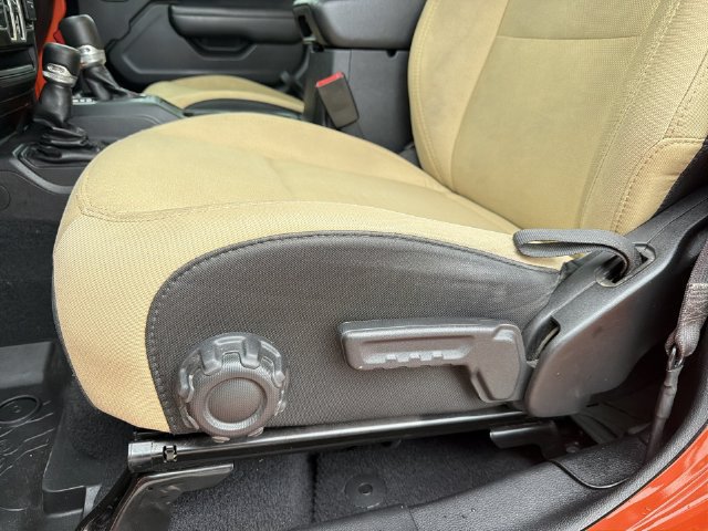 Used 2019 Jeep Wrangler Unlimited Sport S AWD/4WD image 12