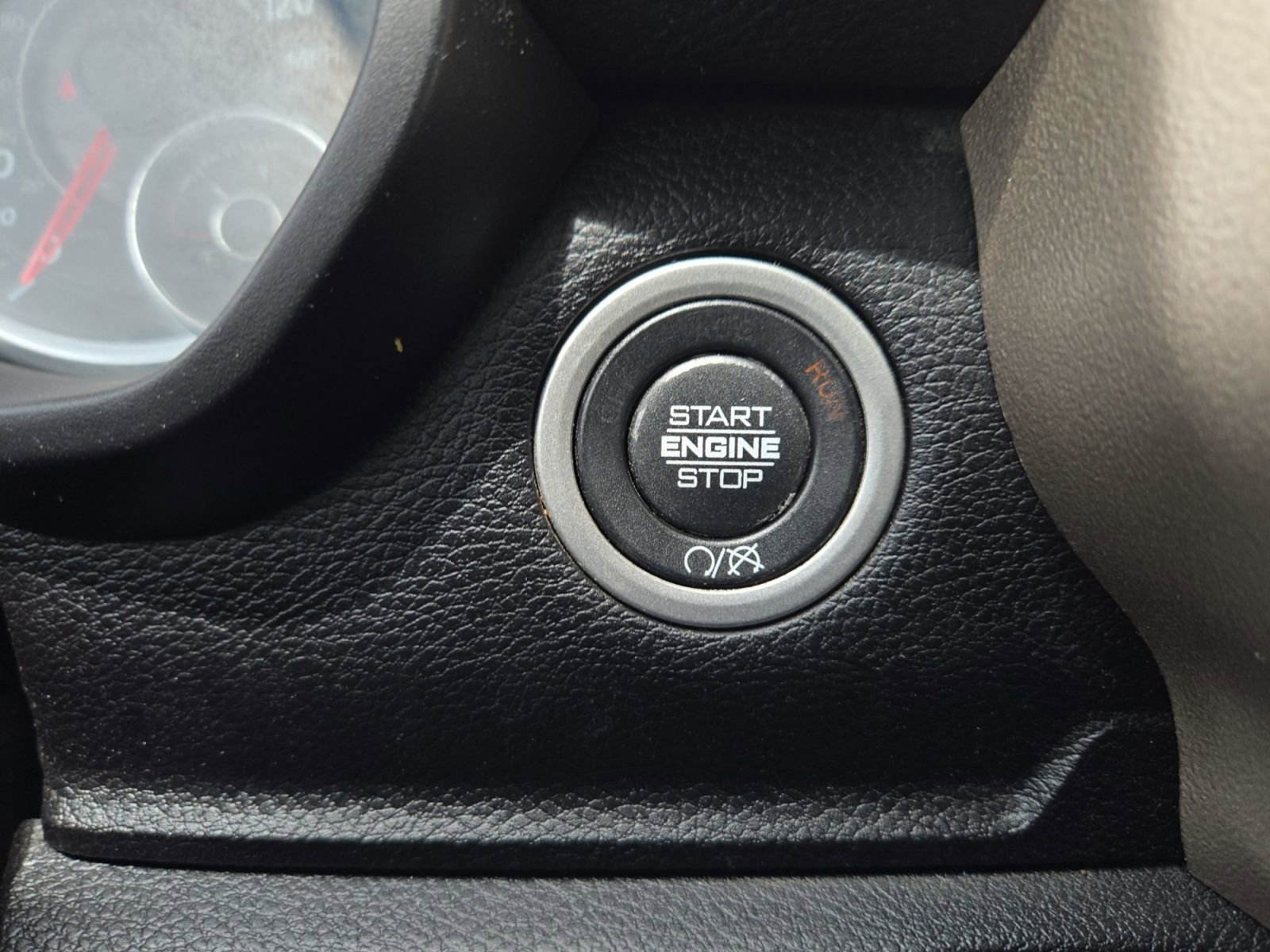 Used 2024 RAM 2500 Laramie w/ Safety Group AWD/4WD image 21