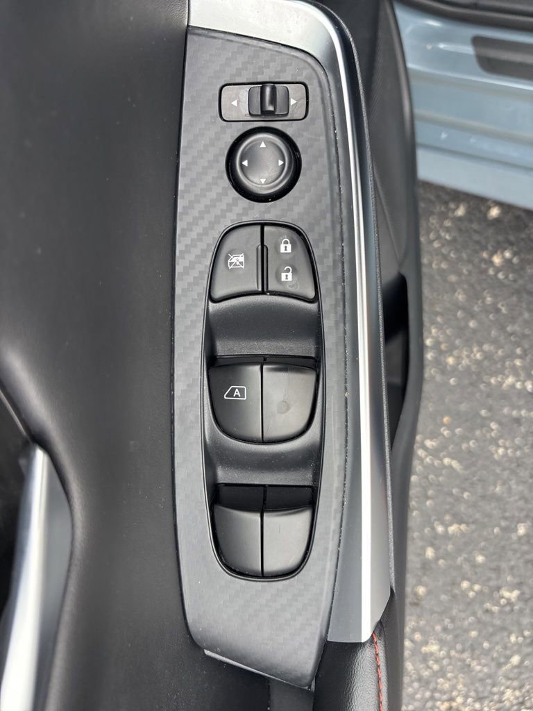 Used 2025 Nissan Sentra SR image 33