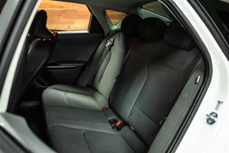 Used 2025 Kia K4 LX image 10