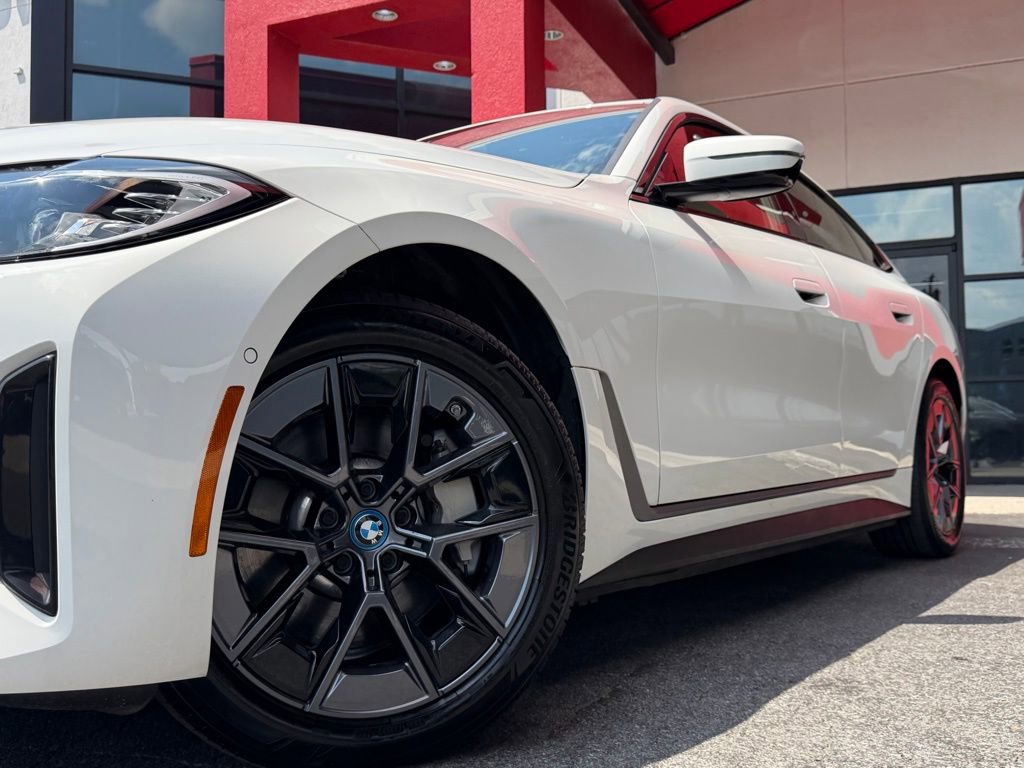 Used 2023 BMW i4 eDrive35 w/ Premium Package RWD image 2