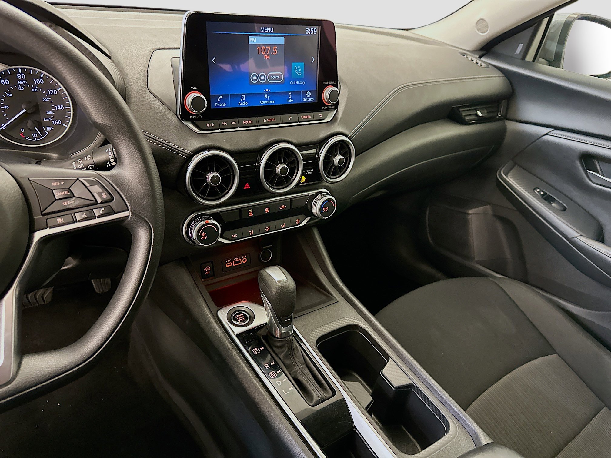 Used 2024 Nissan Sentra SV FWD image 25