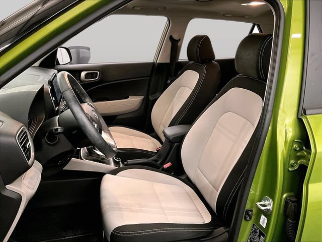 Used 2023 Hyundai Venue SEL FWD image 24