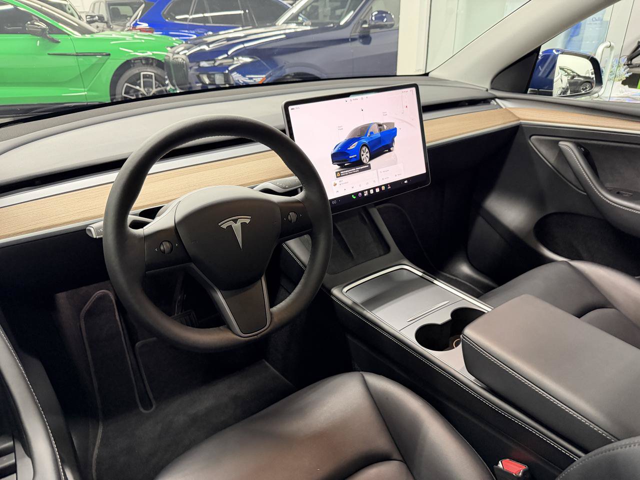 Used 2024 Tesla Model Y Long Range AWD/4WD image 16
