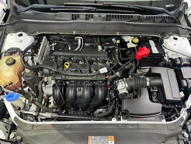 Used 2016 Ford Fusion SE FWD image 5