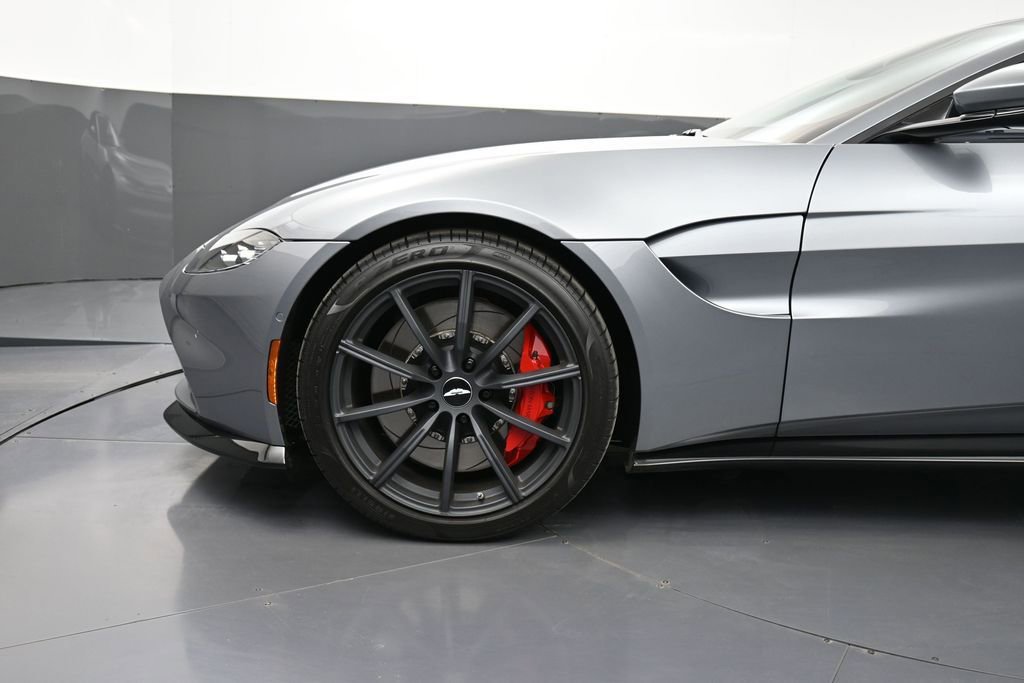 Used 2021 Aston Martin V8 Vantage Roadster RWD image 12