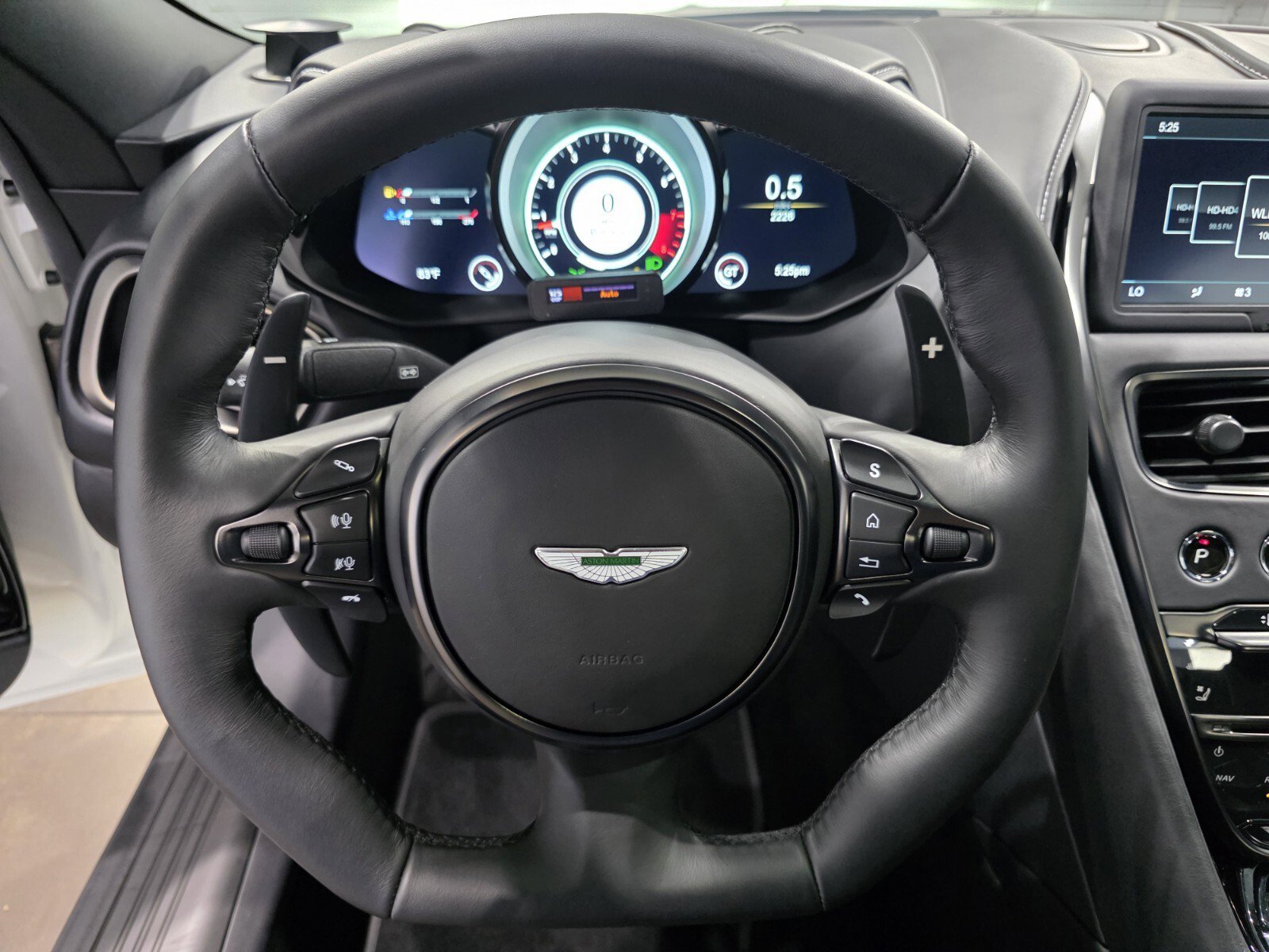 Used 2023 Aston Martin DBS Superleggera image 11