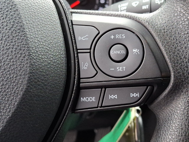 Used 2020 Toyota RAV4 LE w/ All Weather Liner Package AWD/4WD image 19