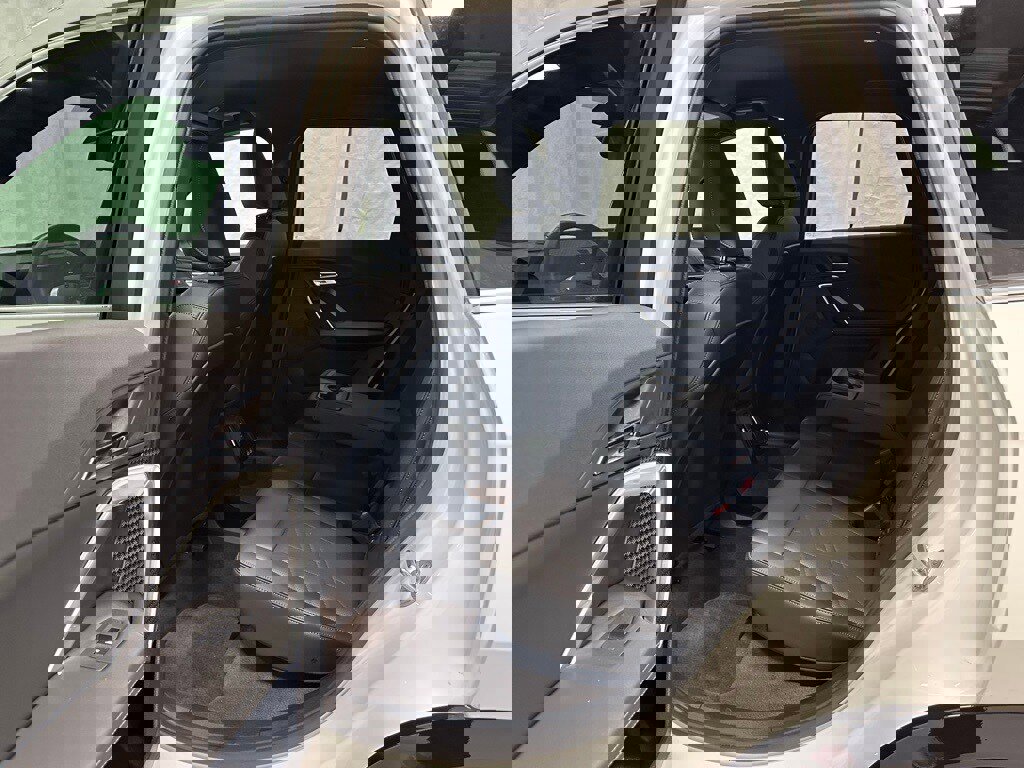 Used 2025 BMW X1 xDrive28i image 36