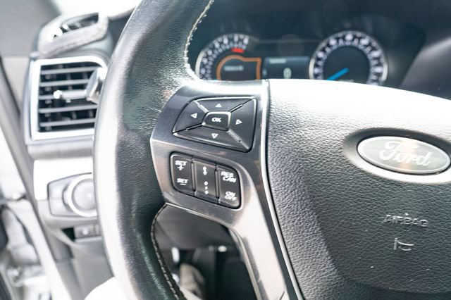 Used 2019 Ford Explorer Platinum AWD/4WD image 25